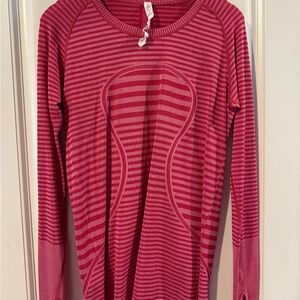 Lululemon Athletica swiftly Red and Pink Striped Top hip length size 12